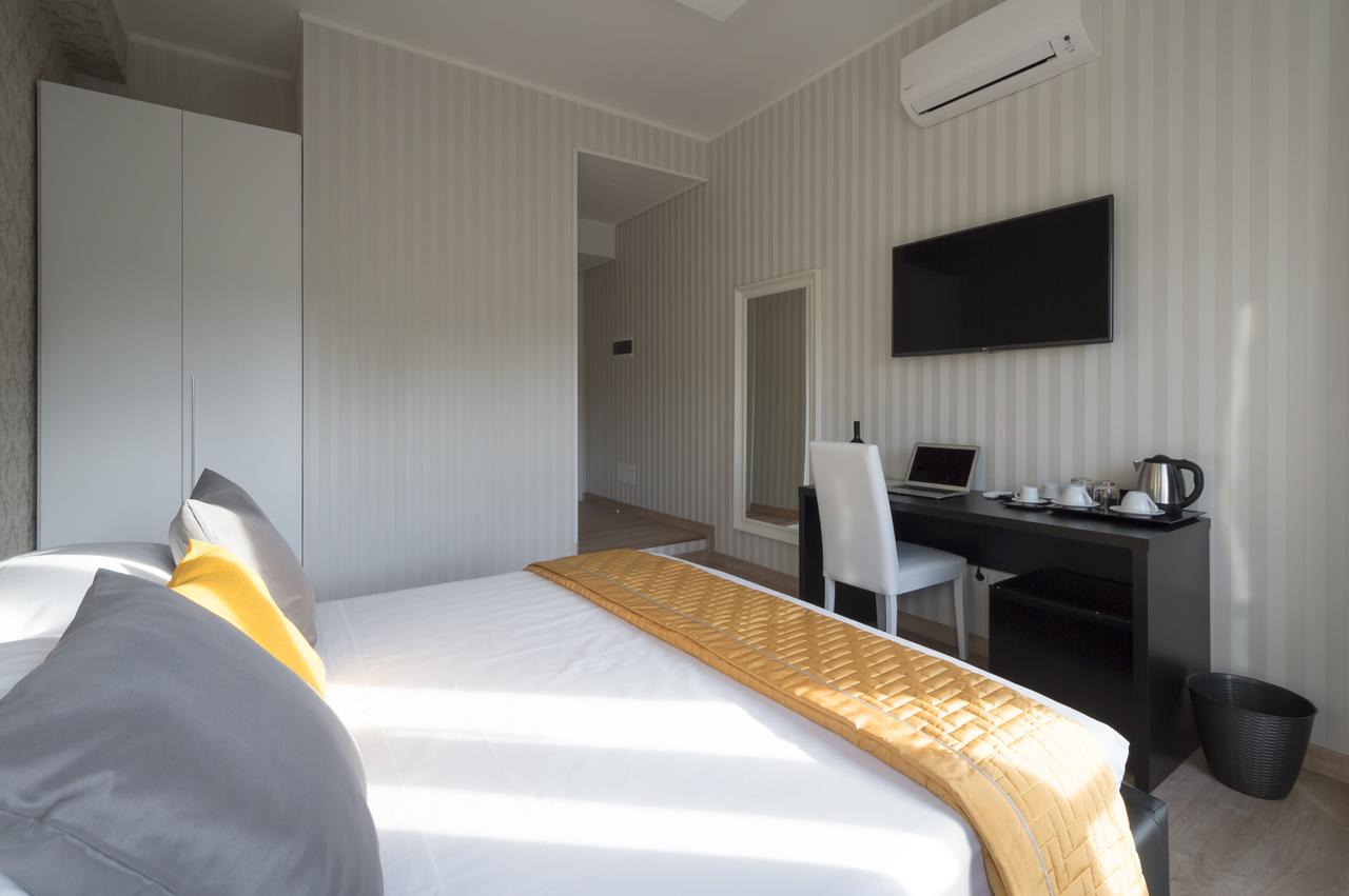 Happy Holiday In Rome B&B المظهر الخارجي الصورة