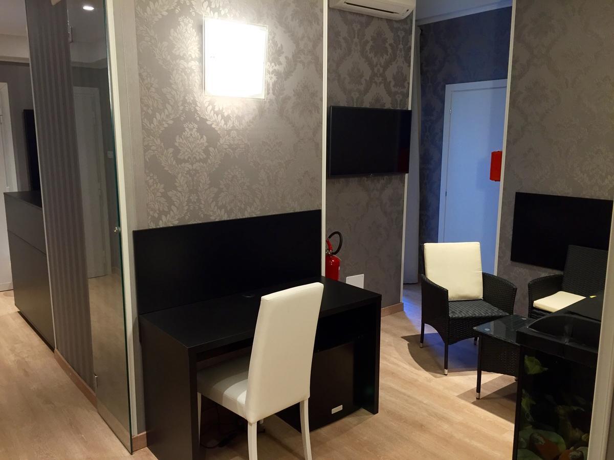 Happy Holiday In Rome B&B المظهر الخارجي الصورة